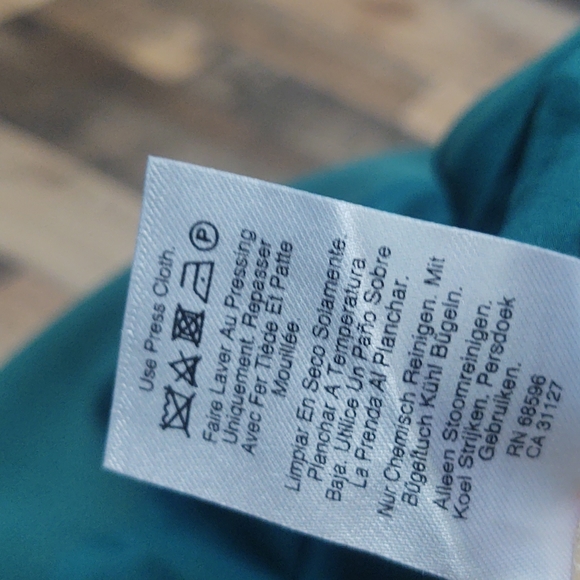 DKNY Emerald Green Ruched sleeve Blazer sz 8 Petite women - Picture 9 of 13